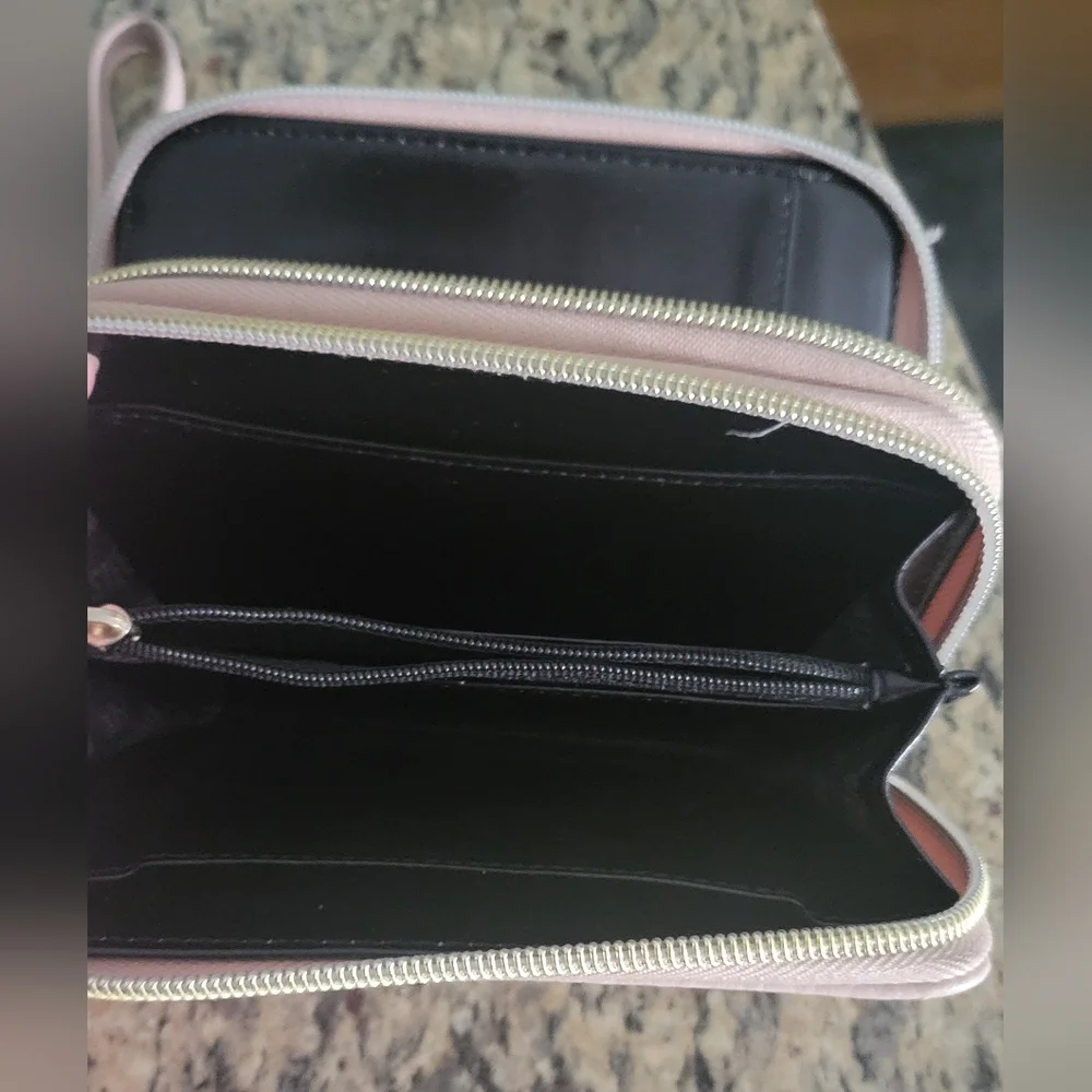 Steve‎ Madden wristlet/wallet